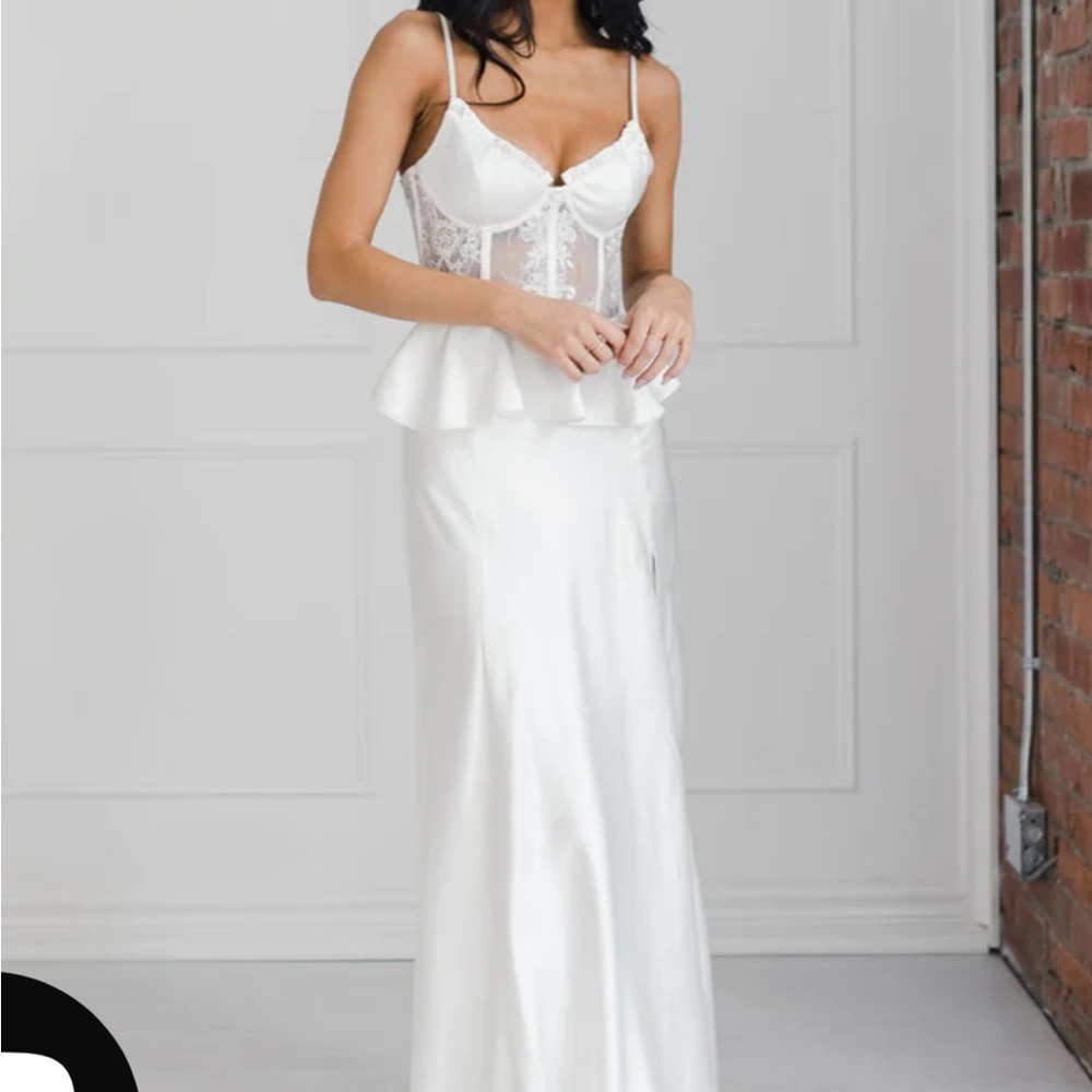V. Chapman Dianthus Dress- White
